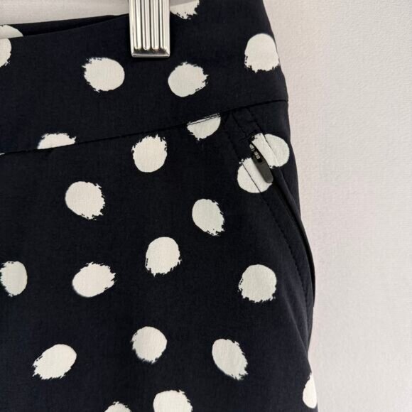 The Exercise 3" Skort Size M - Picture 2 of 9